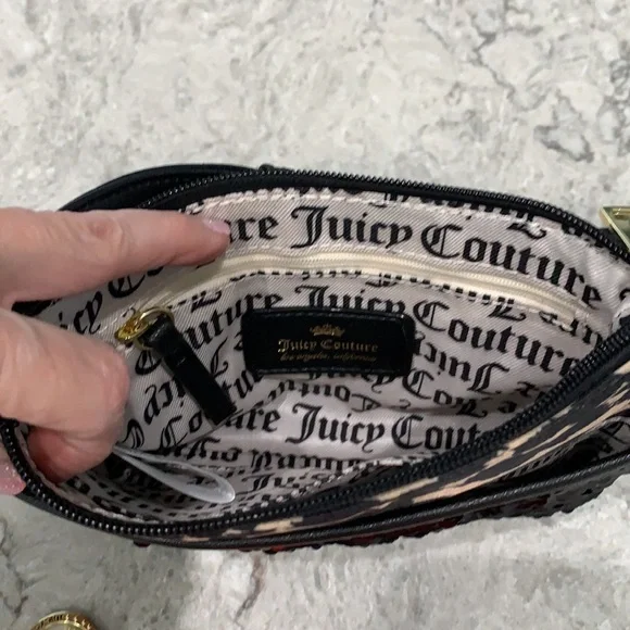 NTW Juicy Couture “Clashing Hearts” Mini Crossbody Bag 🔥🔥🔥 - Picture 5 of 9